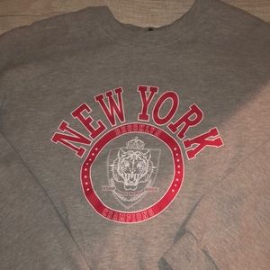 New York crewneck🤍